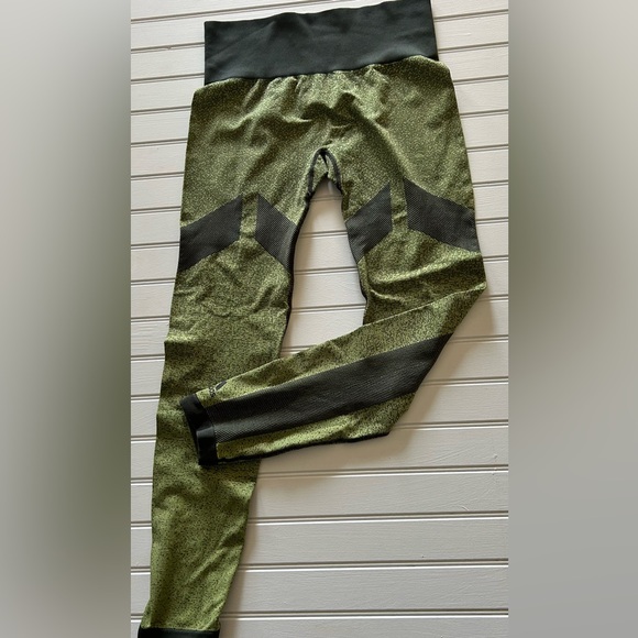 ADIDAS womens medium seamless leggings - Picture 4 of 7